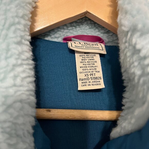 LL Bean's Sherpa Fleece Vest Women's Petite Smoky Blue XS - Picture 6 of 6